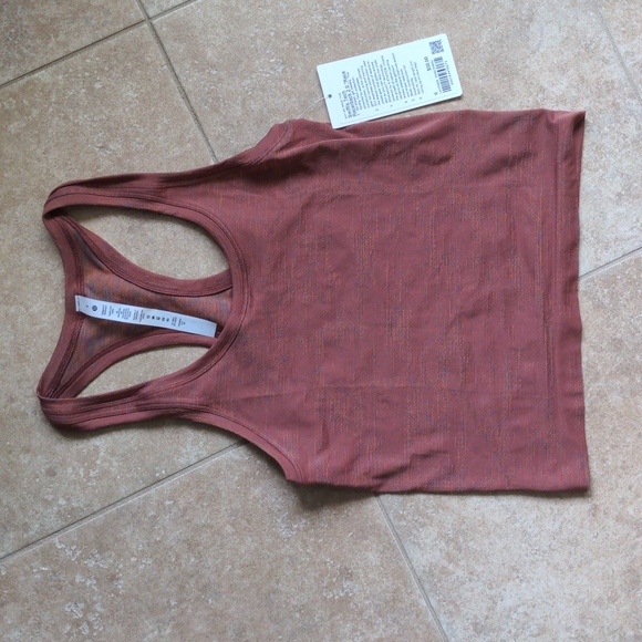 Swiftly Tech Racerback Tank Top 2.0 Race Length - Picture 2 of 7